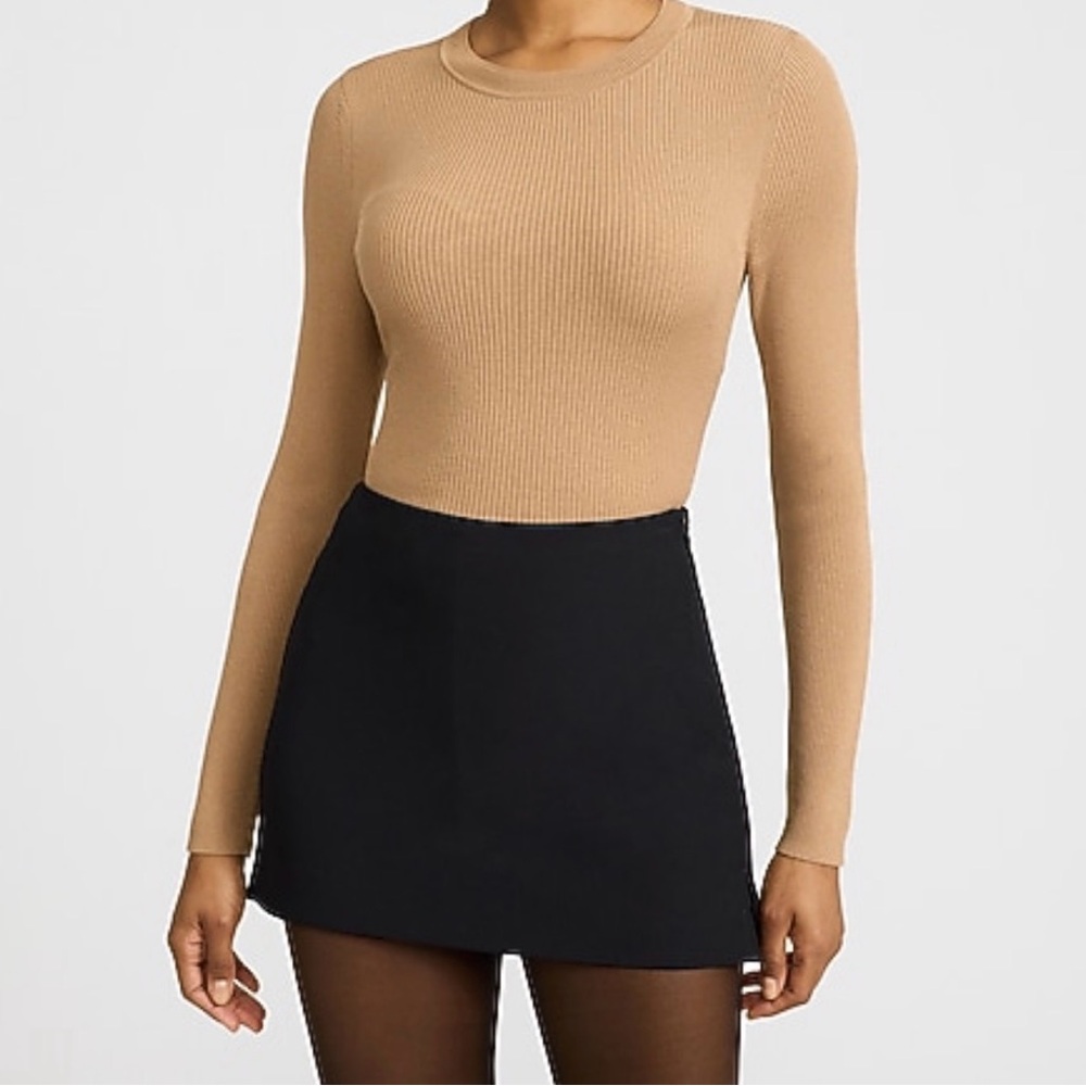 Express Editor Mini High waisted Skort in Black or White